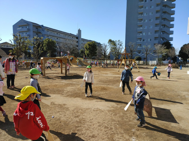 羽子板あそび楽しんでます