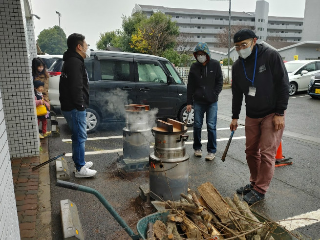 蒸籠蒸し、火の当番ありがとうございます