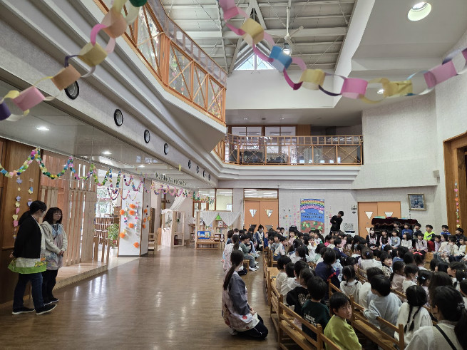 きれいに飾りつけをしています