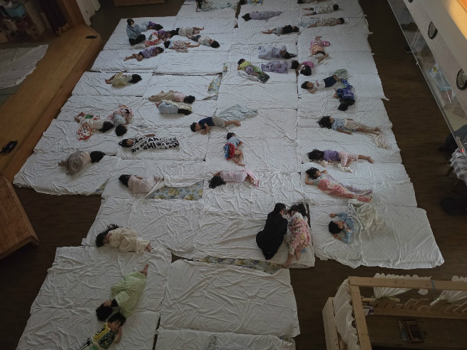 寝姿です。どんな夢を見たかな