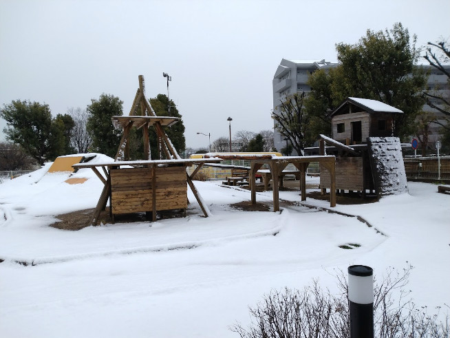 ２月６日の園庭の雪景色