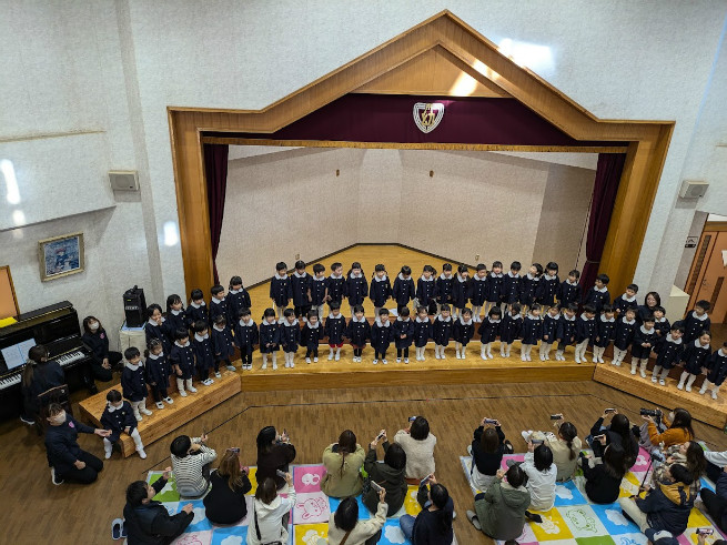 おなかのへるうた、年少組合唱