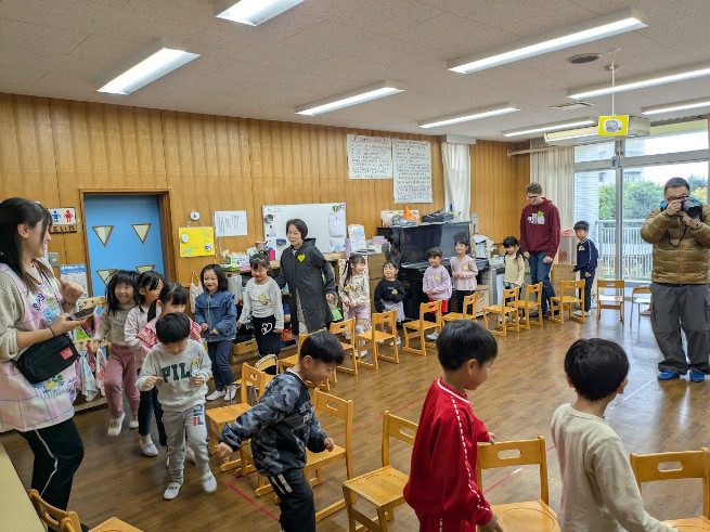 園児と留学生でわくわくどきどき