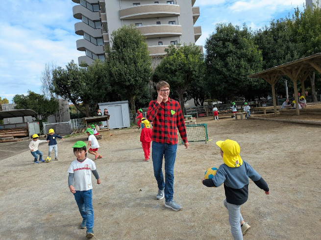 ボール遊びも行いました